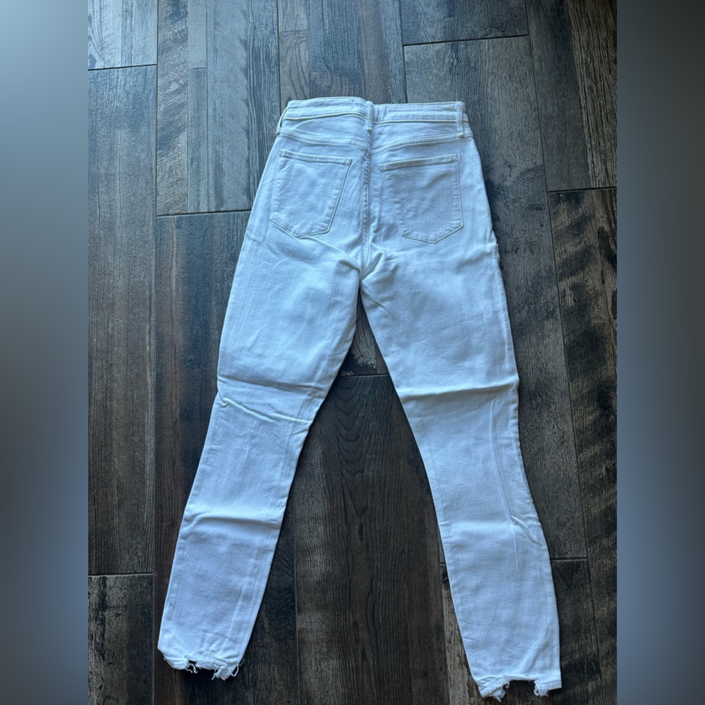 Abercrombie and Fitch Super High Rise Skinny Jean - Picture 3 of 3